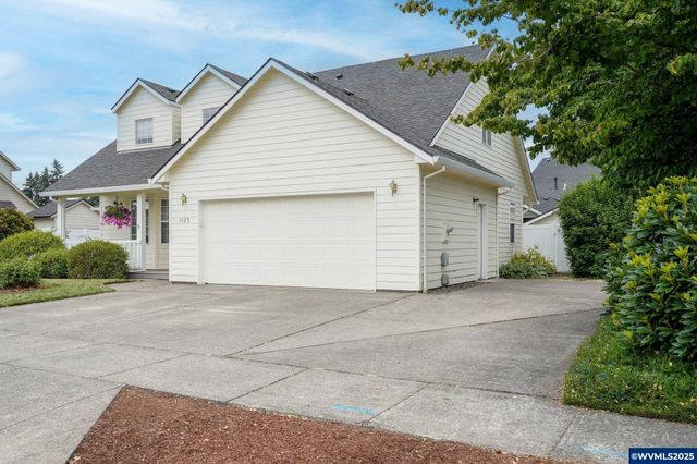 1123 Heritage Lp, Stayton, OR 97383