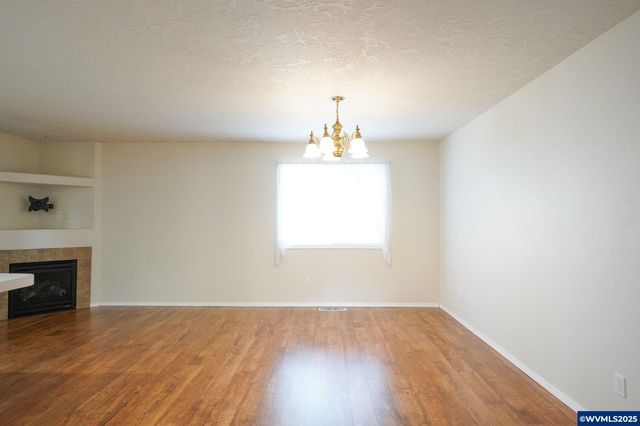 1123 Heritage Lp, Stayton, OR 97383