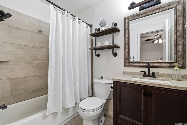 5279 CHAROLAIS DR, San Antonio, TX 78247