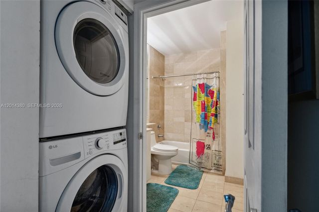 100 Meridian Ave 244, Miami Beach, FL 33139