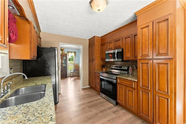 3337 Mill Stream SW Lane, Marietta, GA 30060