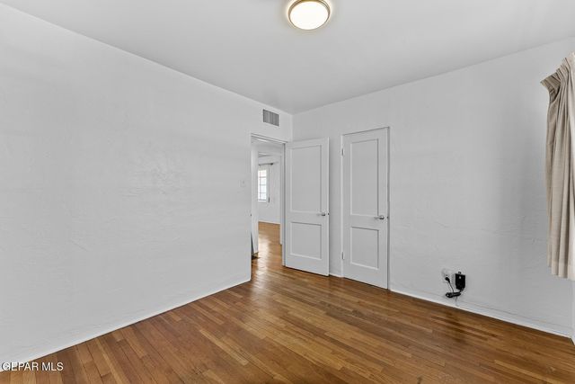500 MISSION Road, El Paso, TX 79903