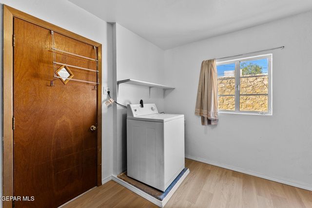 500 MISSION Road, El Paso, TX 79903