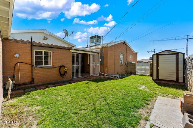 500 MISSION Road, El Paso, TX 79903