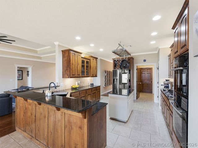 212 S 77th Street, Broken Arrow, OK 74014