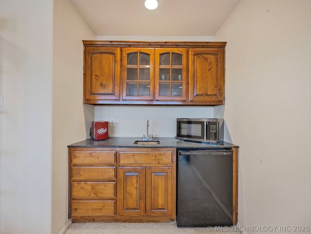 212 S 77th Street, Broken Arrow, OK 74014