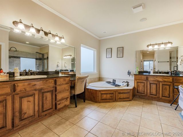 212 S 77th Street, Broken Arrow, OK 74014