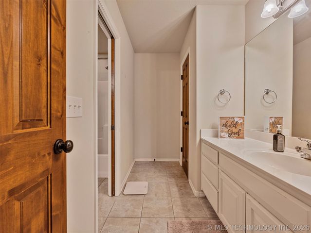 212 S 77th Street, Broken Arrow, OK 74014