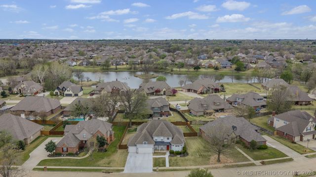 212 S 77th Street, Broken Arrow, OK 74014