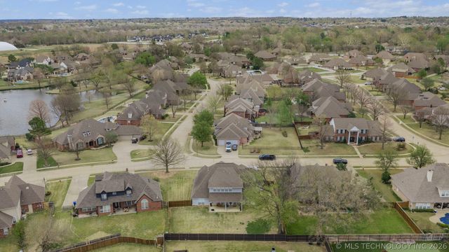 212 S 77th Street, Broken Arrow, OK 74014