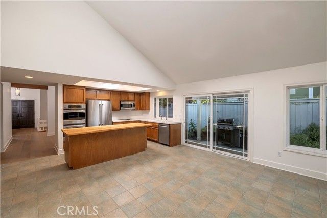 20 Southern Wood, Irvine, CA 92603