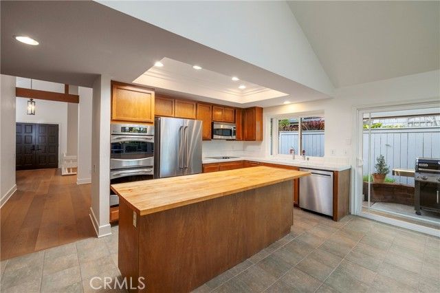 20 Southern Wood, Irvine, CA 92603