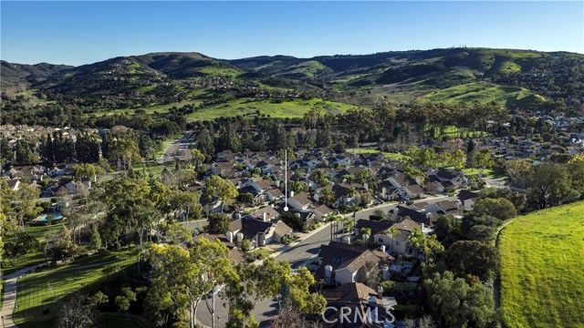 20 Southern Wood, Irvine, CA 92603