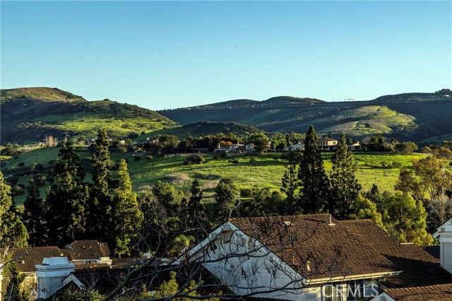 20 Southern Wood, Irvine, CA 92603