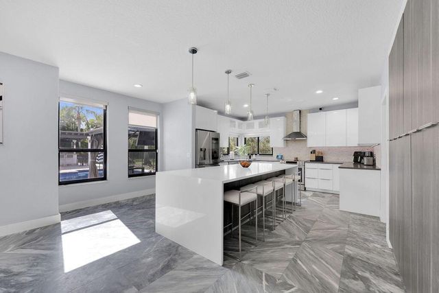 3541 Carlton Lane, Davie, FL 33330