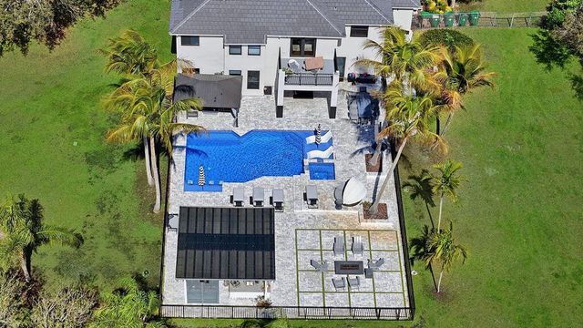 3541 Carlton Lane, Davie, FL 33330