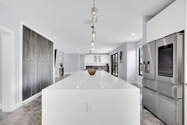 3541 Carlton Lane, Davie, FL 33330