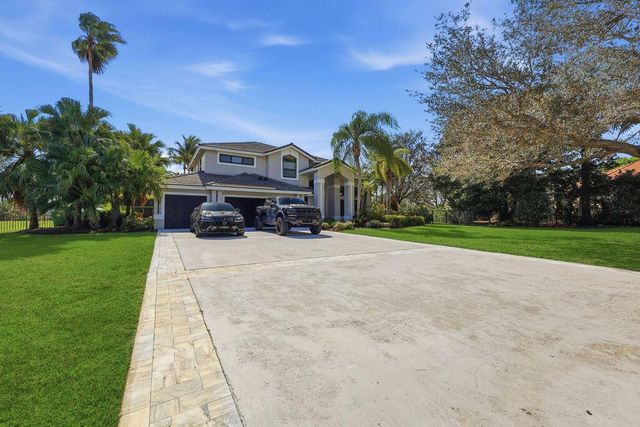 3541 Carlton Lane, Davie, FL 33330