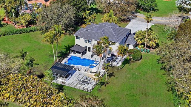 3541 Carlton Lane, Davie, FL 33330