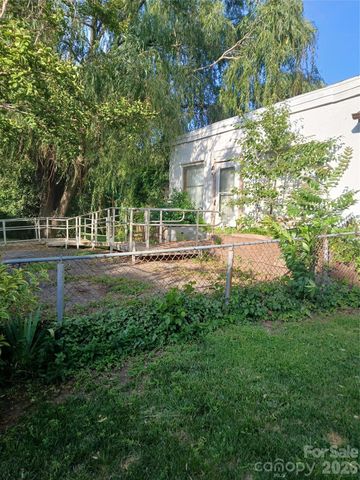 344 W Haywood Street, Asheville, NC 28801