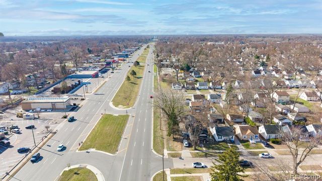 00 Telegraph, Dearborn Heights, MI 48125