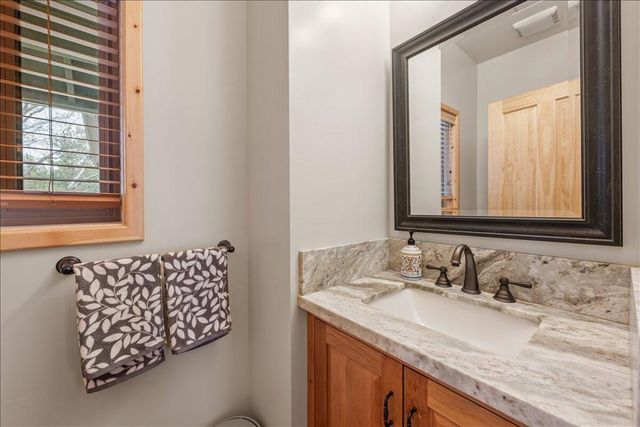 39517 Cline Miller Place, Fawnskin, CA 92333