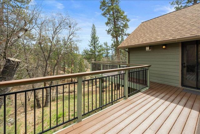 39517 Cline Miller Place, Fawnskin, CA 92333