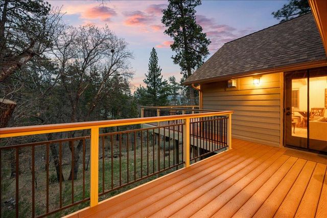 39517 Cline Miller Place, Fawnskin, CA 92333