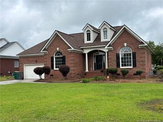 518 Maple Leaf Way, Lumberton, NC 28358
