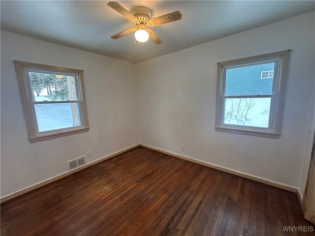 8753 Elizabeth Parkway, Eden, NY 14057