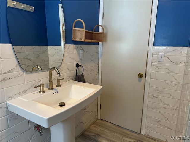 8753 Elizabeth Parkway, Eden, NY 14057