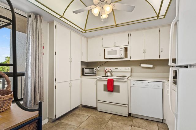 2616 COVE CAY DRIVE 303, Clearwater, FL 33760