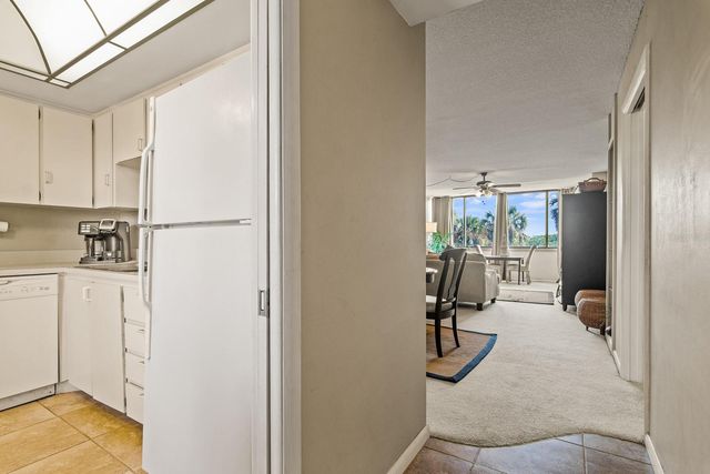 2616 COVE CAY DRIVE 303, Clearwater, FL 33760