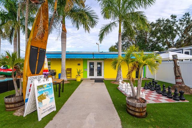 2616 COVE CAY DRIVE 303, Clearwater, FL 33760