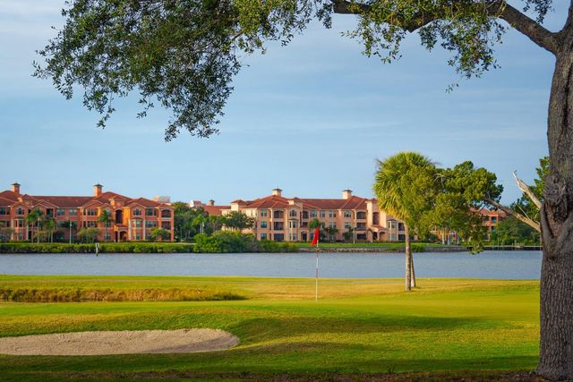 2616 COVE CAY DRIVE 303, Clearwater, FL 33760