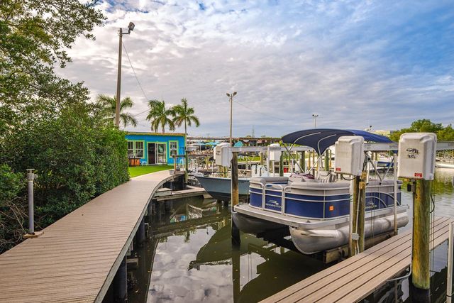 2616 COVE CAY DRIVE 303, Clearwater, FL 33760