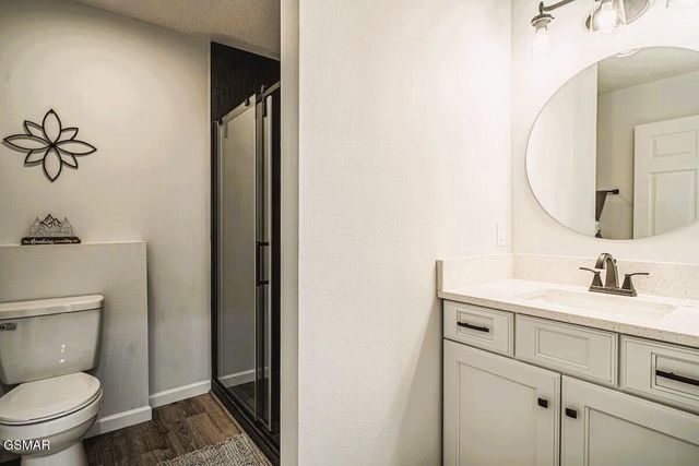 569 Baskins Creek Road, Gatlinburg, TN 37738