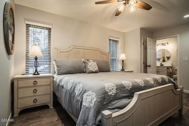 569 Baskins Creek Road, Gatlinburg, TN 37738