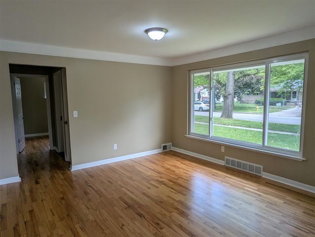 820 Nash Avenue, Ypsilanti, MI 48198