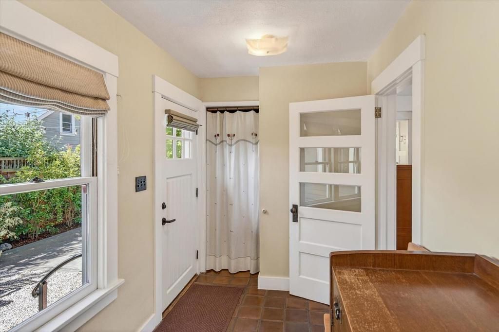 Image 24 of property listing at 49 S Morrison Avenue, San Jose, CA 95126