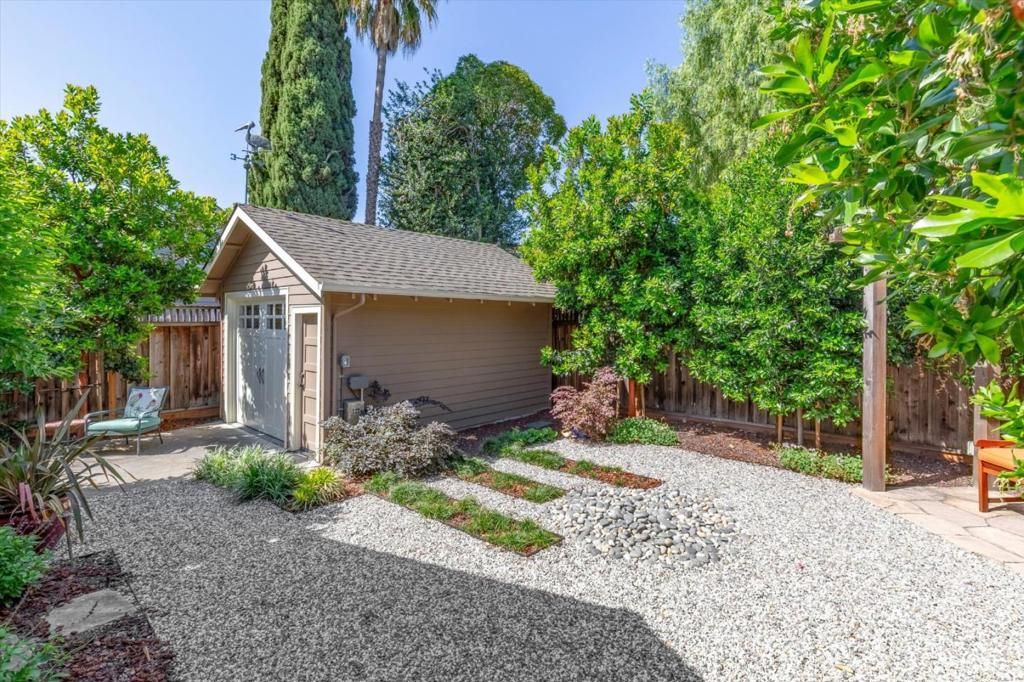 Image 31 of property listing at 49 S Morrison Avenue, San Jose, CA 95126
