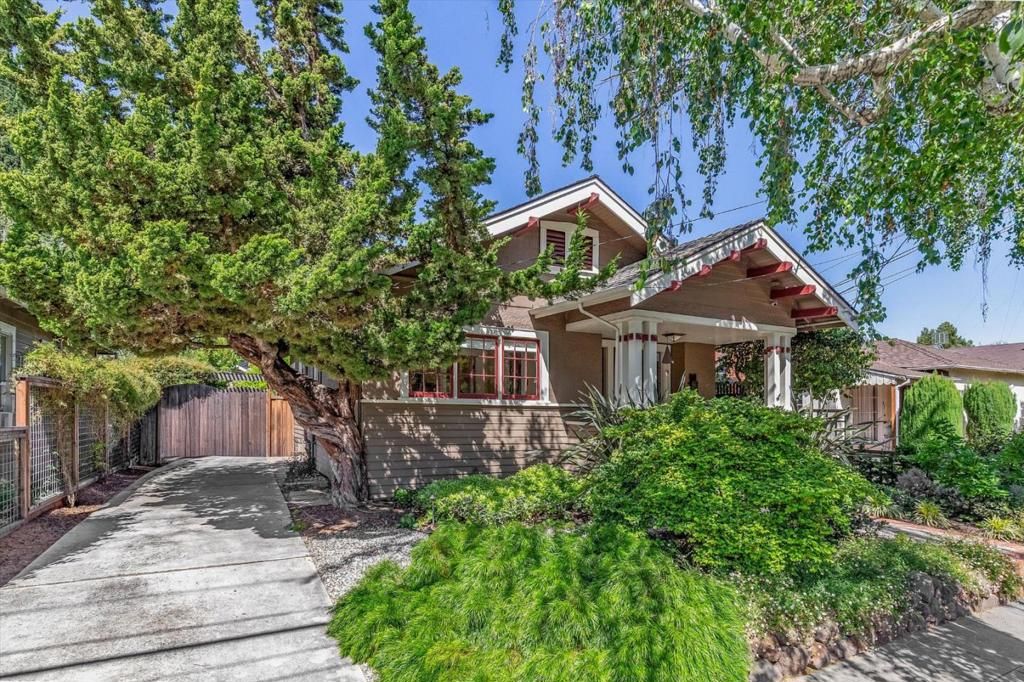 Image 4 of property listing at 49 S Morrison Avenue, San Jose, CA 95126