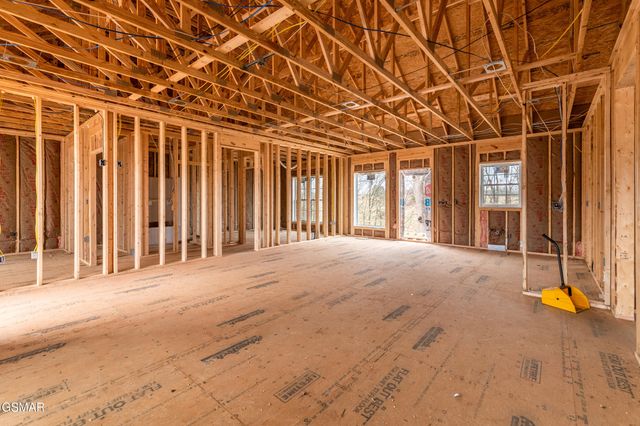 1430 Beechtop Lane, Kodak, TN 37764