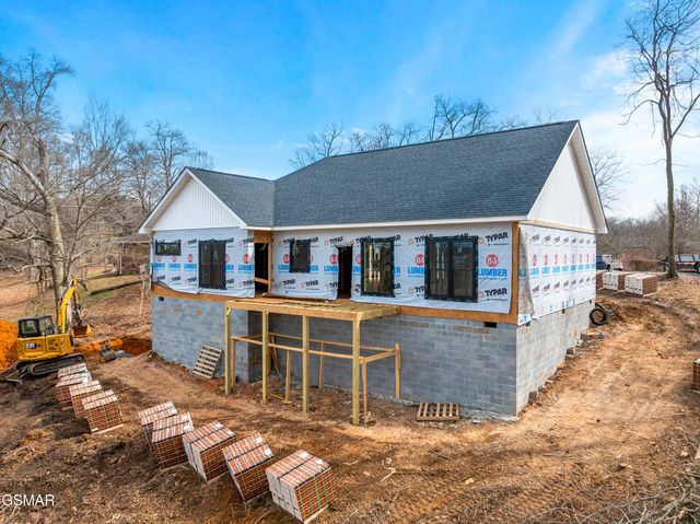 1430 Beechtop Lane, Kodak, TN 37764