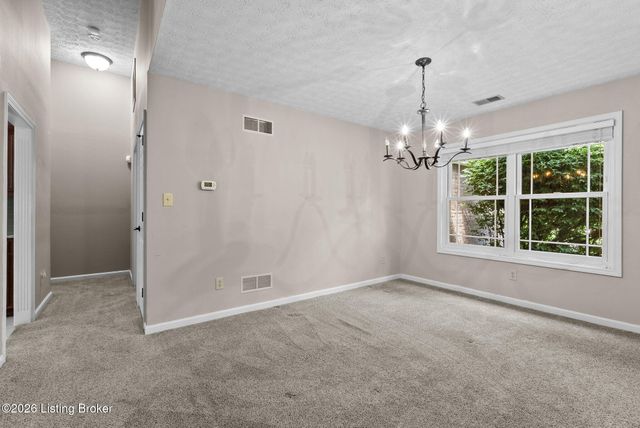 11114 Oak Bend Ct, Louisville, KY 40241