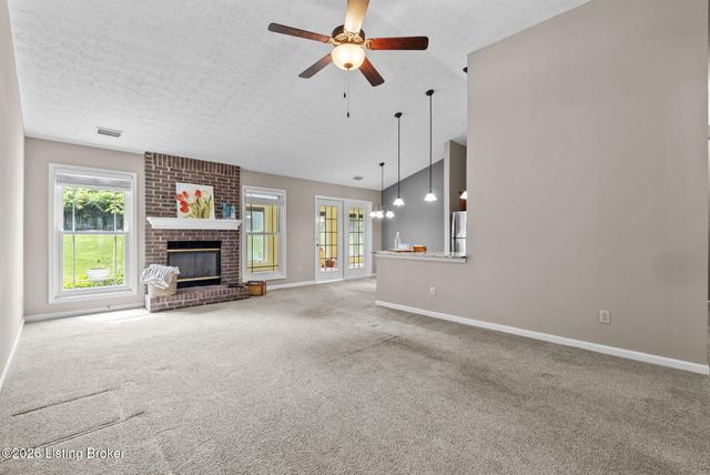 11114 Oak Bend Ct, Louisville, KY 40241