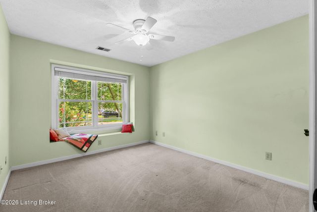 11114 Oak Bend Ct, Louisville, KY 40241