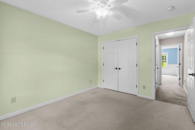 11114 Oak Bend Ct, Louisville, KY 40241