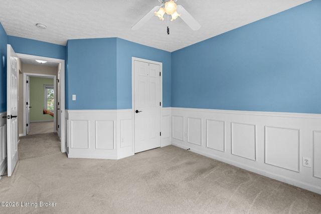 11114 Oak Bend Ct, Louisville, KY 40241