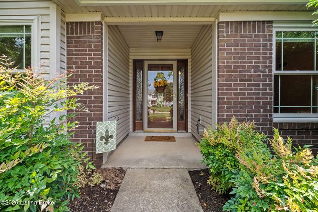 11114 Oak Bend Ct, Louisville, KY 40241